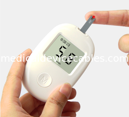 Metro electrónico seguro de la glucosa en sangre del oxímetro 0.7μl Digitaces del pulso del finger de Teveik